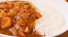 🍛 カレーライス（豚肉入り）　