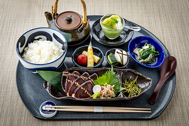 漬け鰹出汁茶漬け