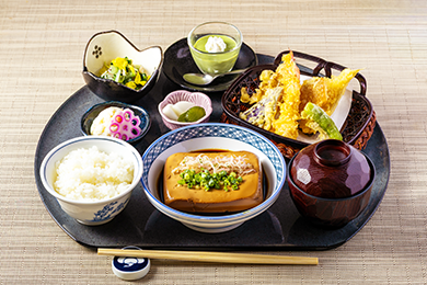 月替わり御膳（10月・11月）豆腐飯と天ぷら御膳