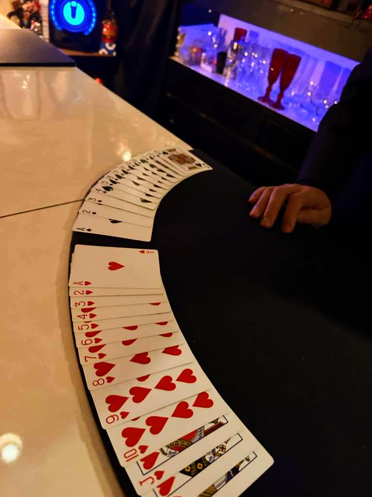 Messengerbarmagicsuperluckyosaka (1).jpg