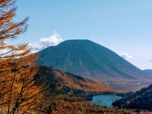 男体山の標高