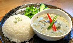 グリーンチキンカレー / Green Chicken Coconut　Curry