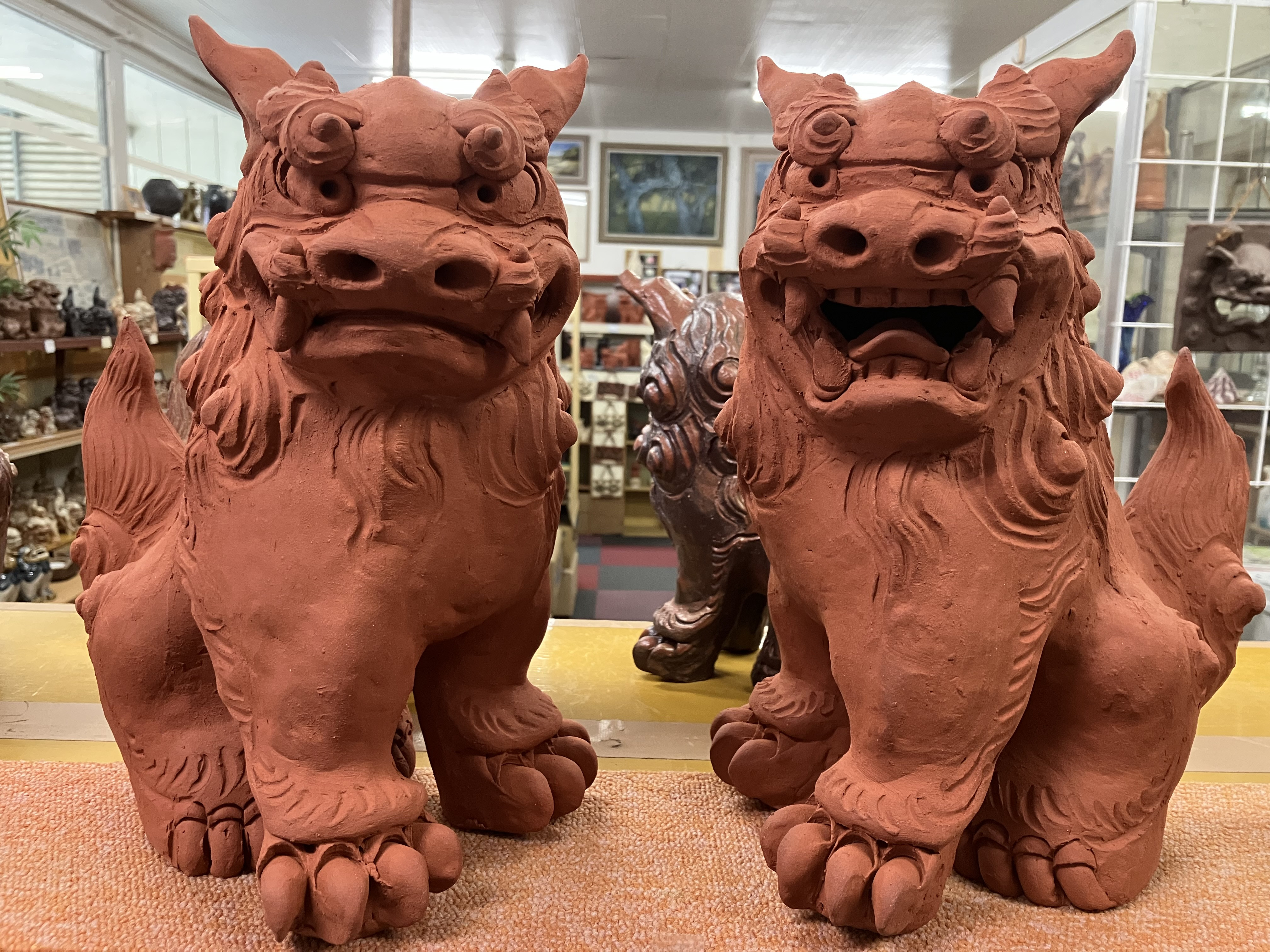 30cm立ち横シーサー(1対) - シーサー専門店 大当シーサー屋 大当窯。