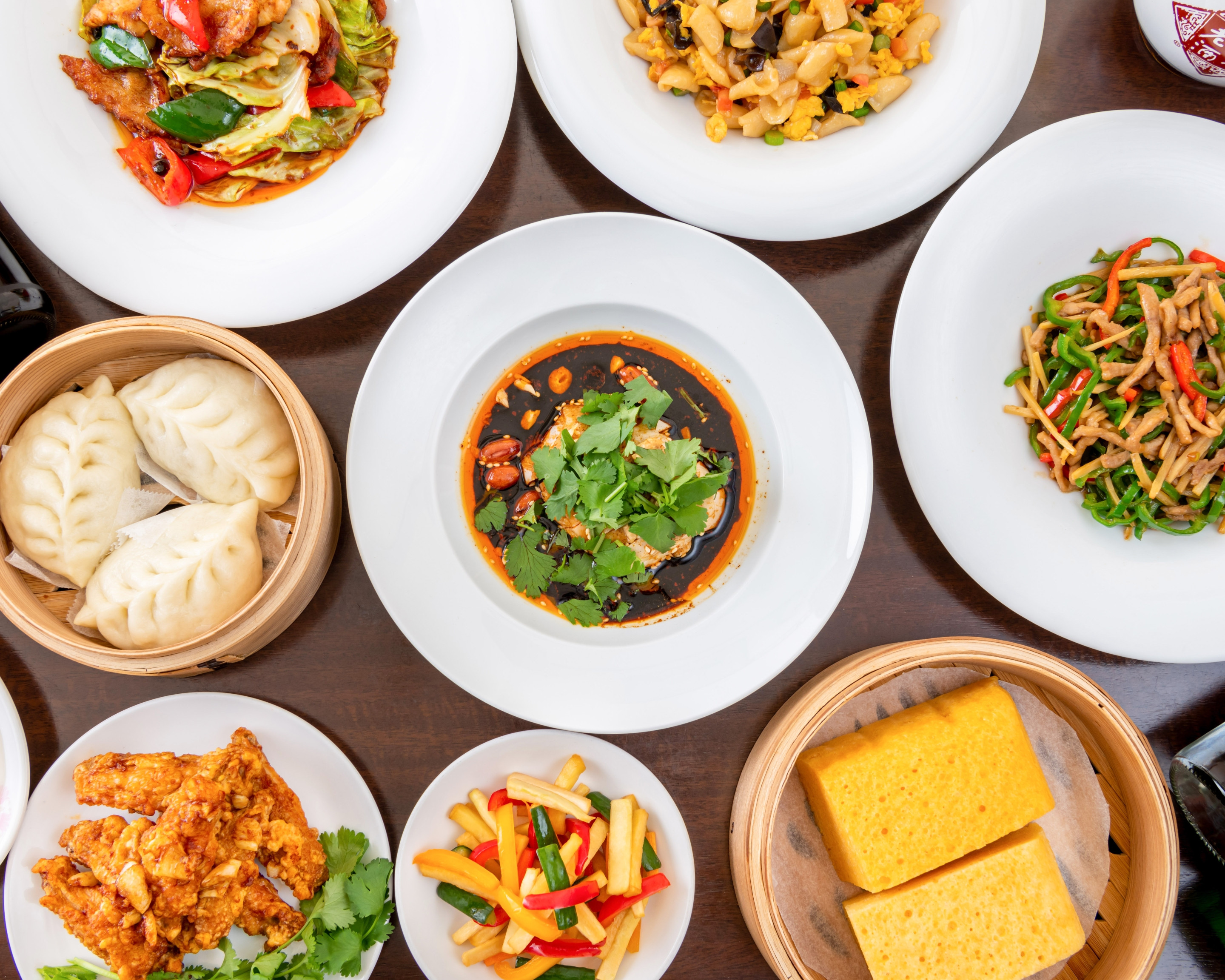 〈店内飲食とテイクアウトでは税率・税込価格が異なります〉