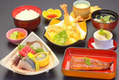 御殿川膳-001.jpg