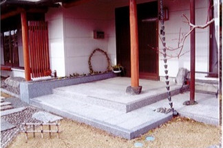 石張り.jpg
