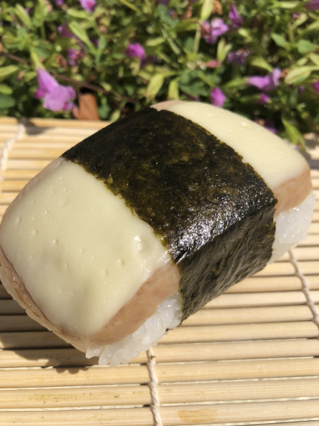 人気のアロハボールに新商品が加わりました おにぎり専門店 Funfun