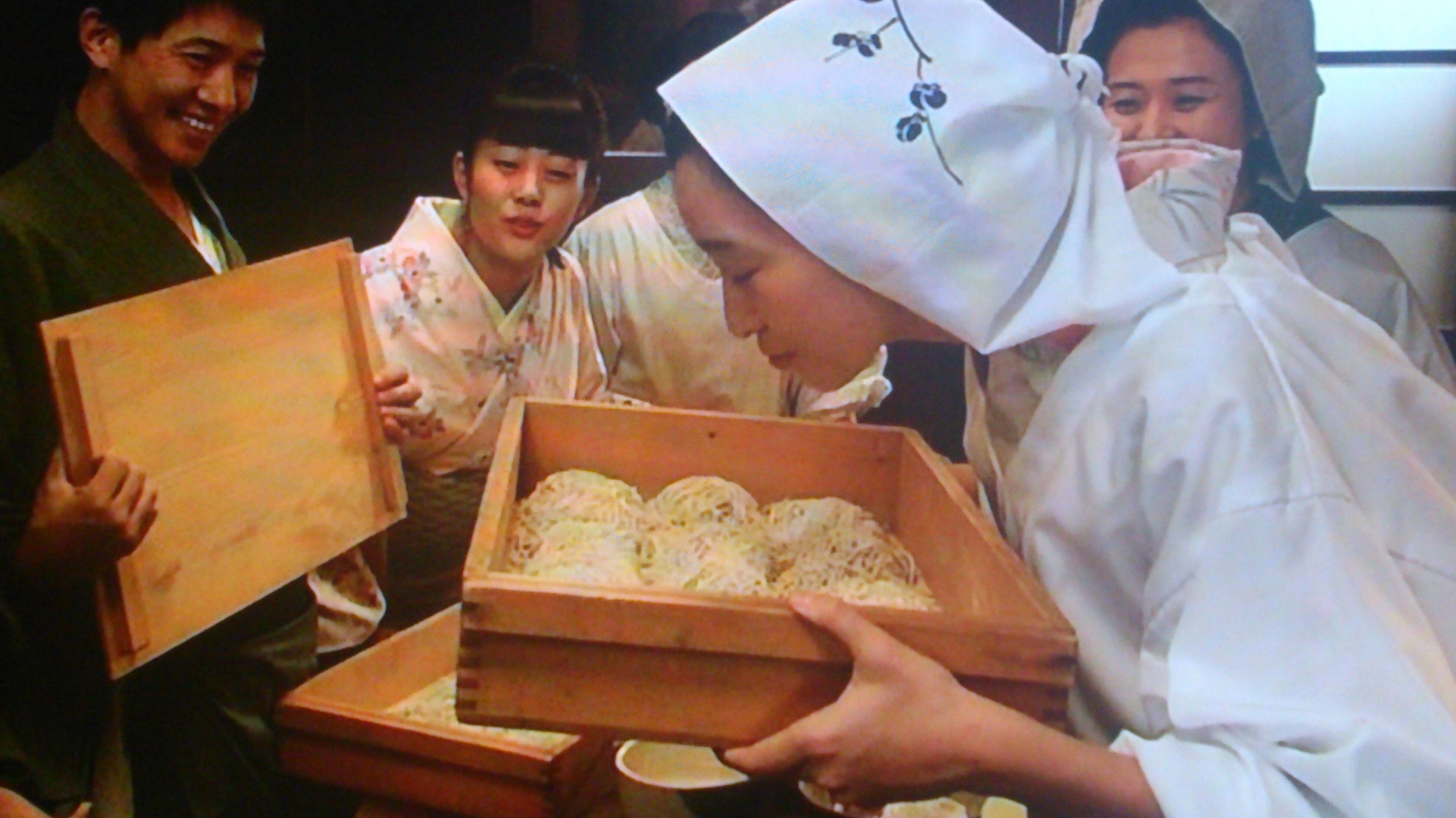 NHK朝の連続小説ドラマ「ごちそうさん」に源氏蕎麦の蕎麦が使われました