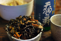 下田の磯で取れたひじき