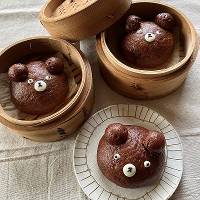 【１、２月のパン】　くまのチョコまん