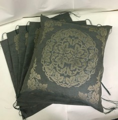 ふるさと納税のお礼の品（郡内織座布団カバー葡萄柄59&times;63ｃｍグリーン)