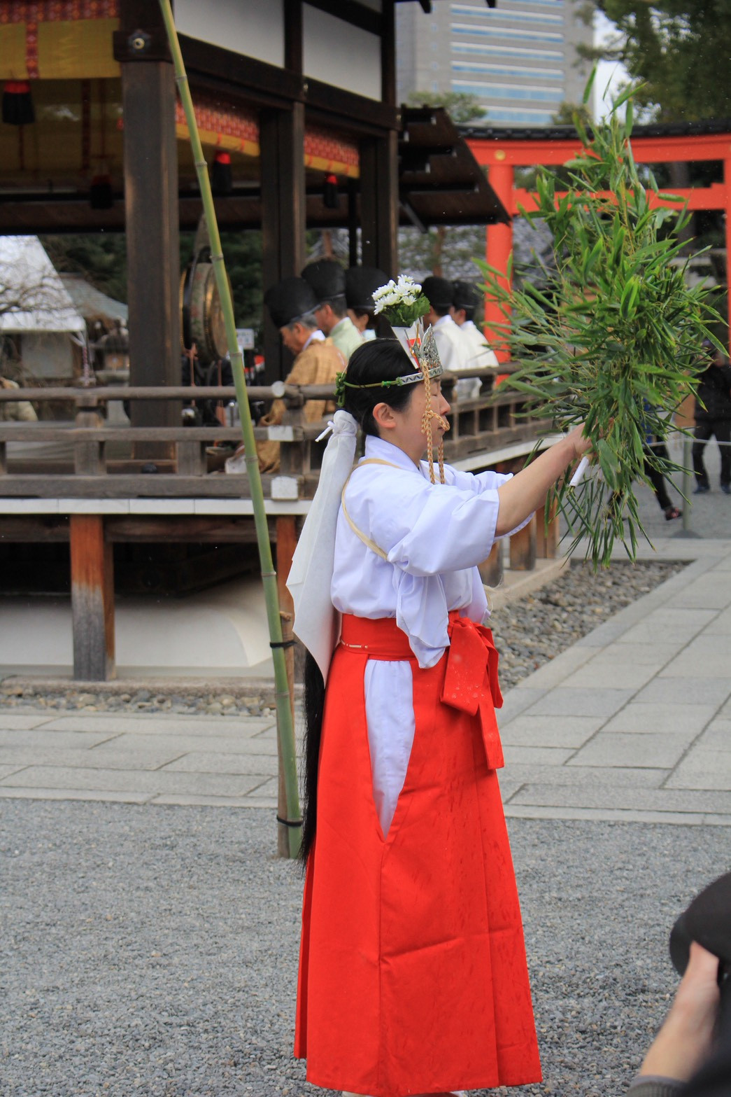 湯立神楽ご奉仕(撮影者KING-BATIHOLI YUKI様)