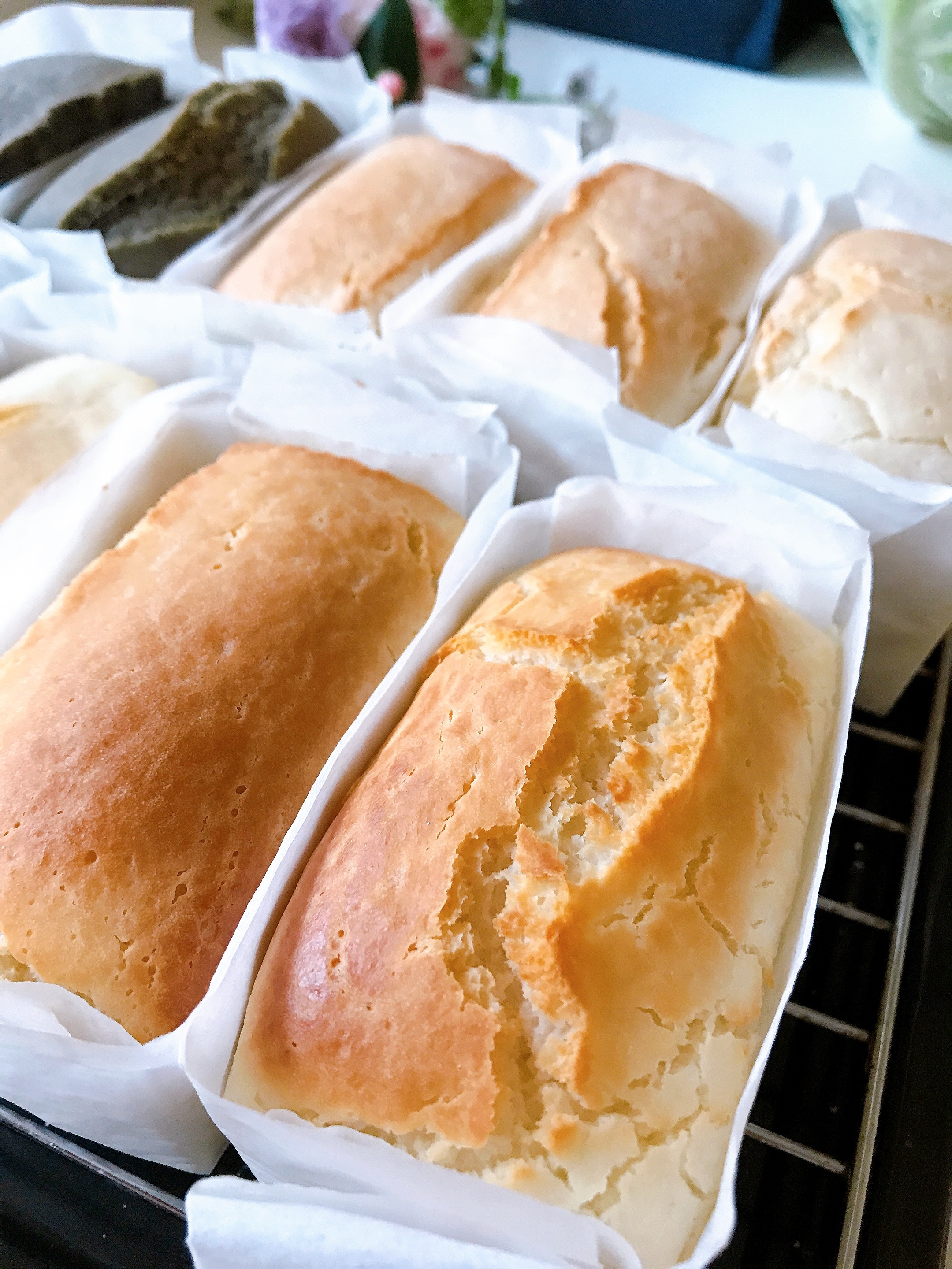 生米パン&米粉パン食べ比べセット　販売のお知らせ。