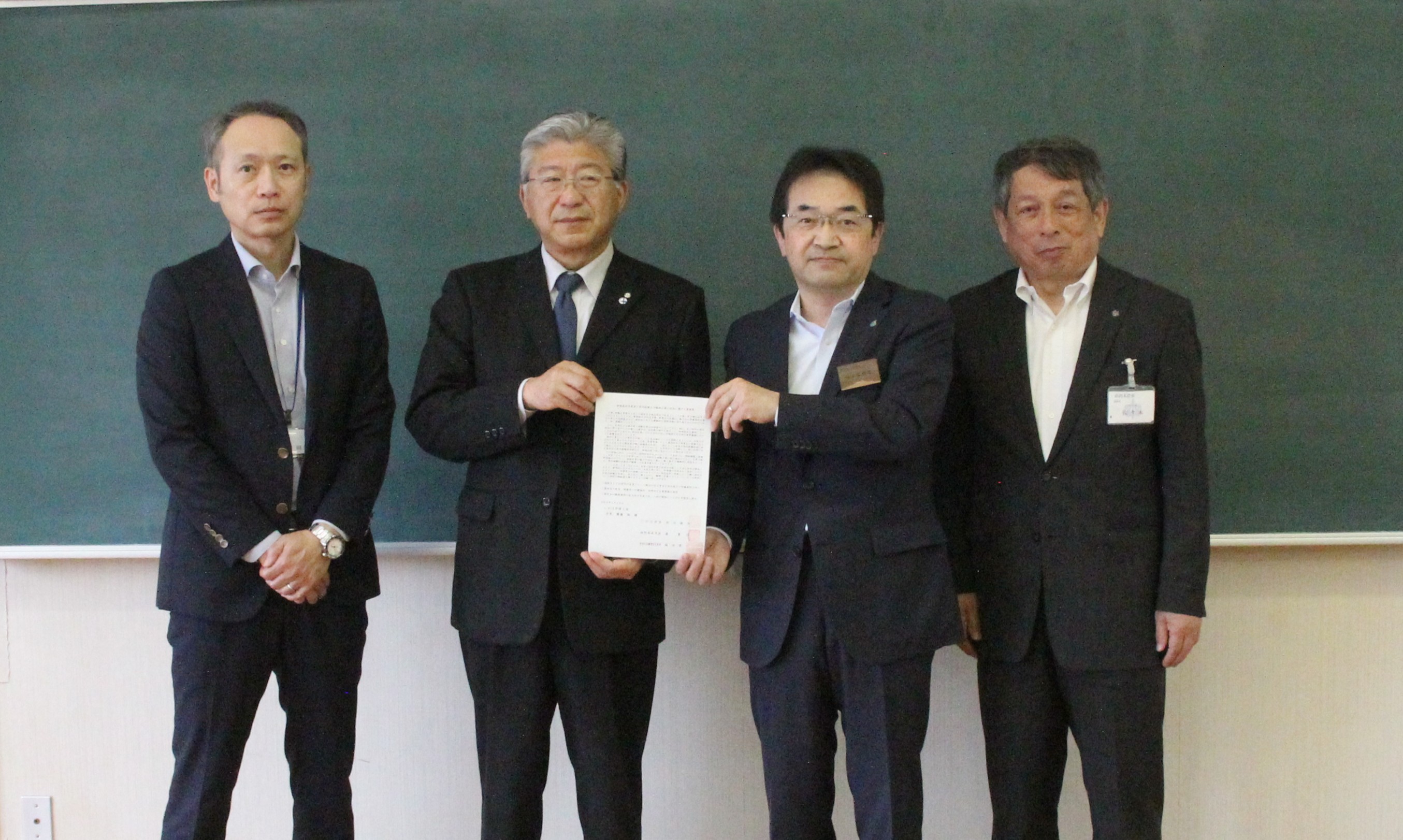 ～来春高卒予定者の求人提出をお早めに～　早期求人や積極的な情報発信が人材確保に繋がります
