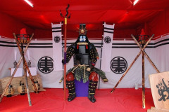 higashi_L.jpg