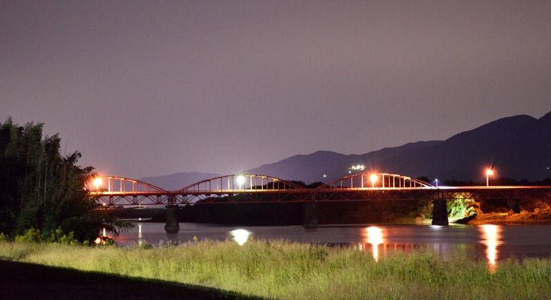 吉野川と美馬橋
