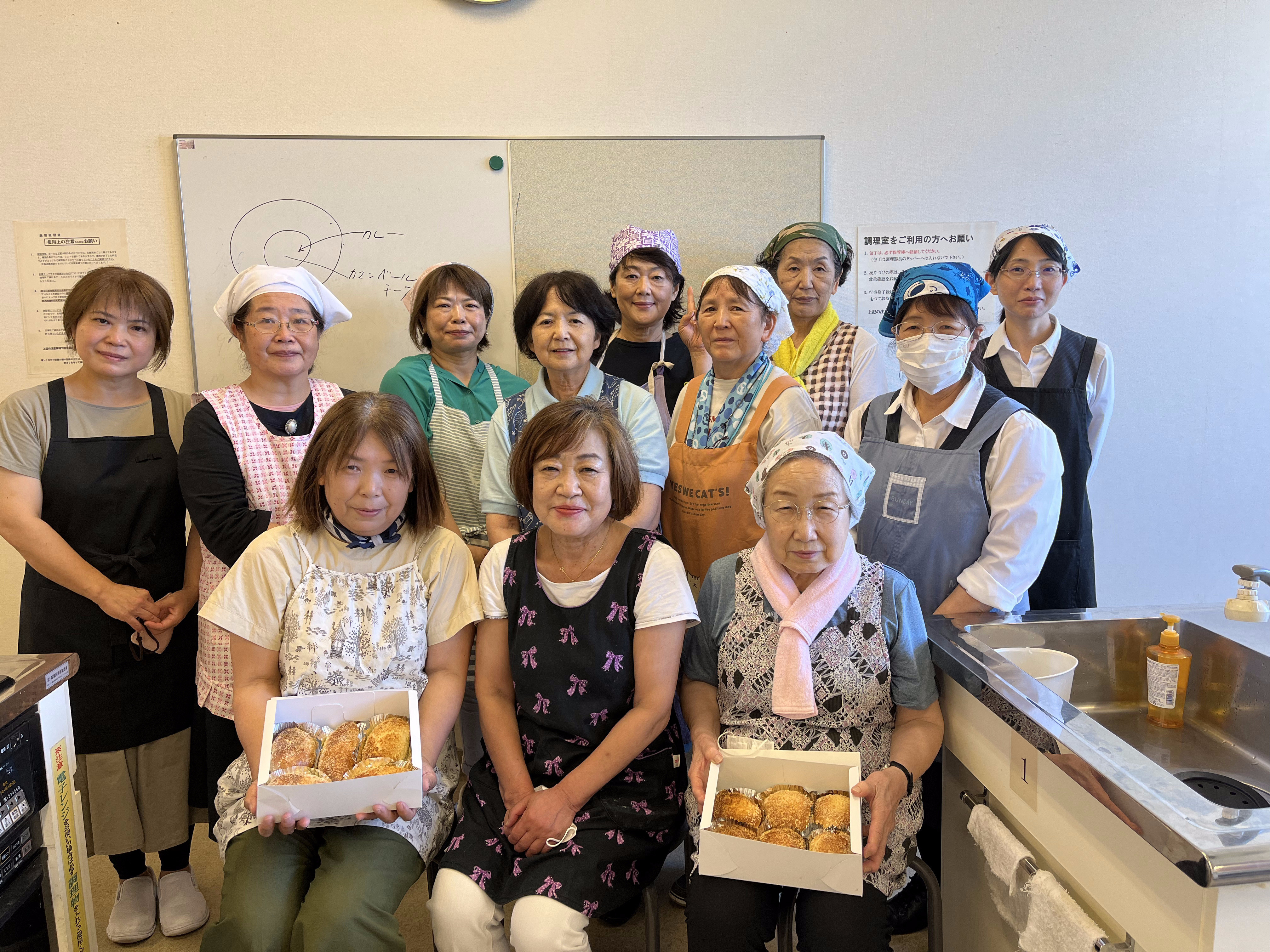 丸亀市飯綾商工会女性部「手こねパン作り講習会」を開催しました！
