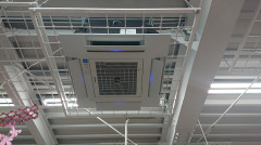 高濃度プラズマクラスターイオン発生機を当店舗に設置。空気をキレイに保っています。