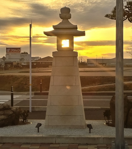 夕焼～け、小焼け～の♪