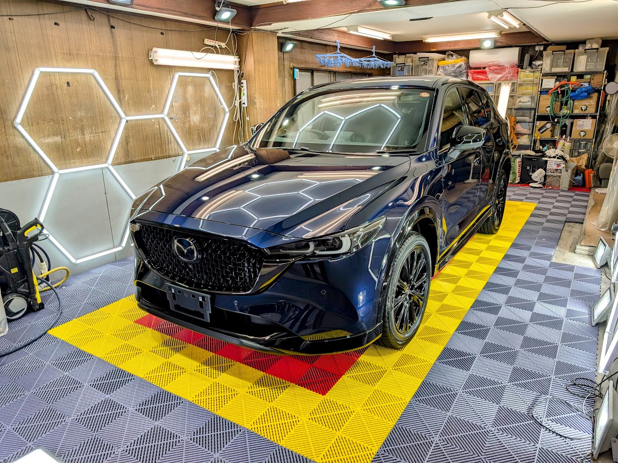マツダ・CX-5(経年車コース)　ガードグレイズ2層、ホイールコート、プライムビュー全面　東京都板橋区からお越しいただきました