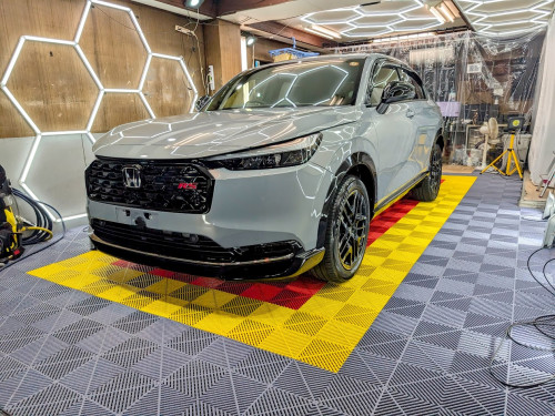 ホンダ・ヴェゼル(新車コース)　ガードグレイズ、プライムビュー全面、ホイールコート　埼玉県さいたま市からお越しいただきました