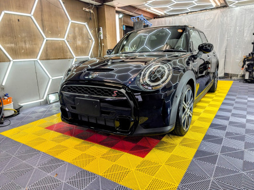 MINI・COOPER(経年車コース)　G’ZOXガードグレイズ、ホイールコート、未塗装樹脂パーツコート　東京都練馬区からお越しいただきました