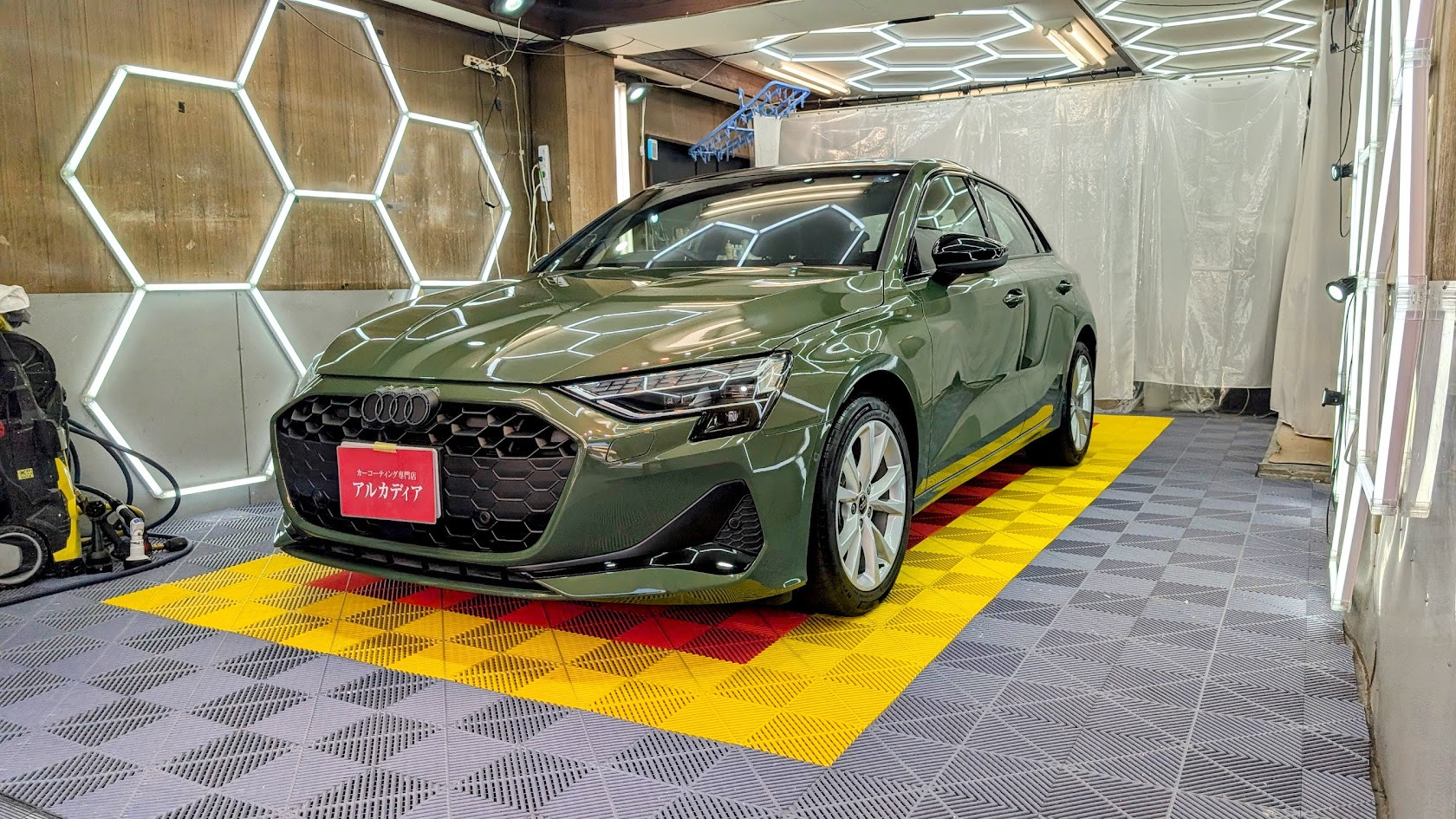 アウディ・A3(経年車コース)　エシュロン親水、フロントガラス撥水加工　東京都杉並区からお越しいただきました