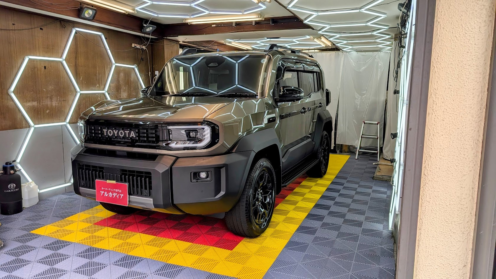 トヨタ・ランドクルーザーFJ　G’ZOXガードグレイズ　東京都板橋区からお越しいただきました