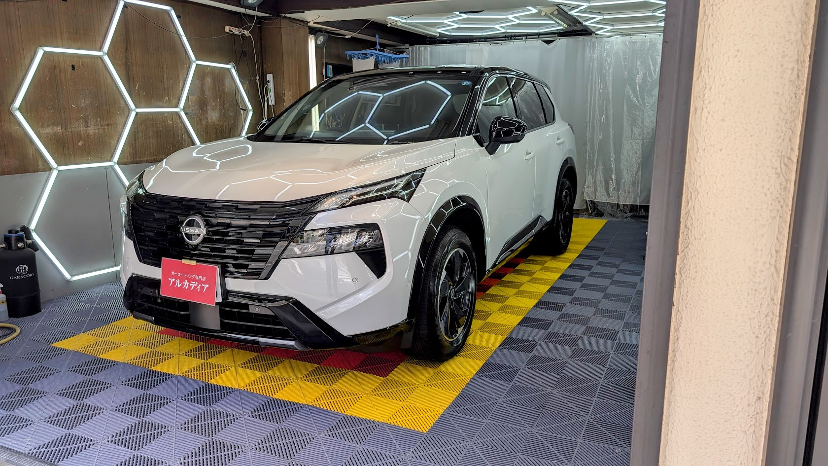 日産・エクストレイル(新車コース)　エシュロン親水コーティング、プライムビュー全面　東京都板橋区からお越しいただきました