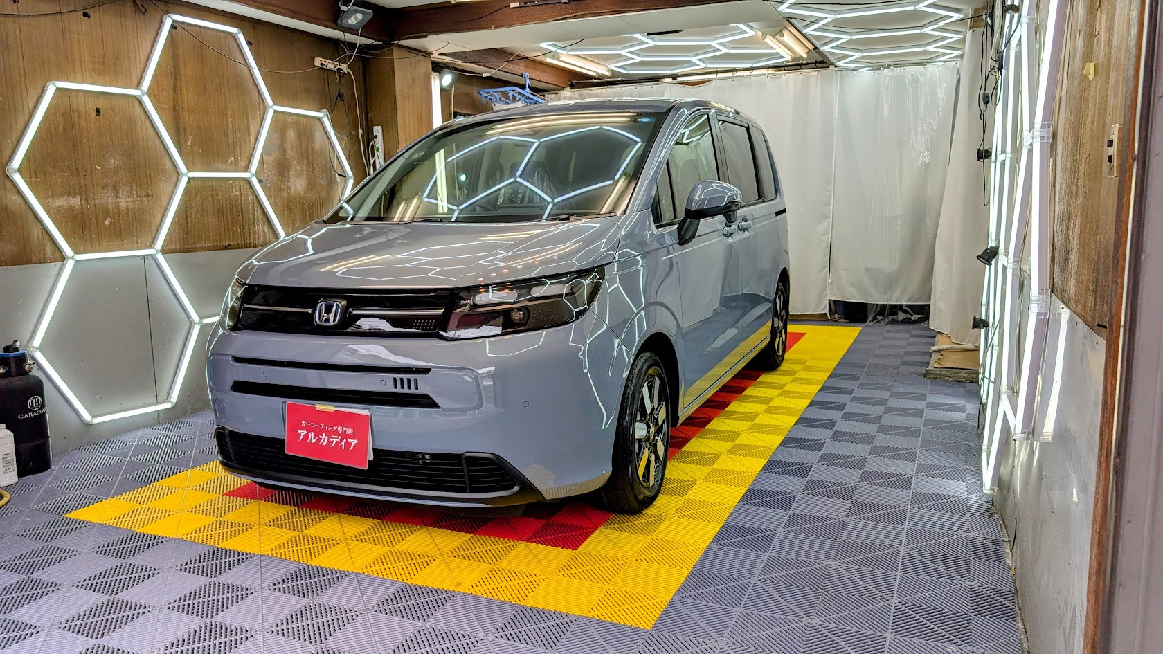 ホンダ・フリード(新車コース)　アンビエント　東京都板橋区からお越しいただきました