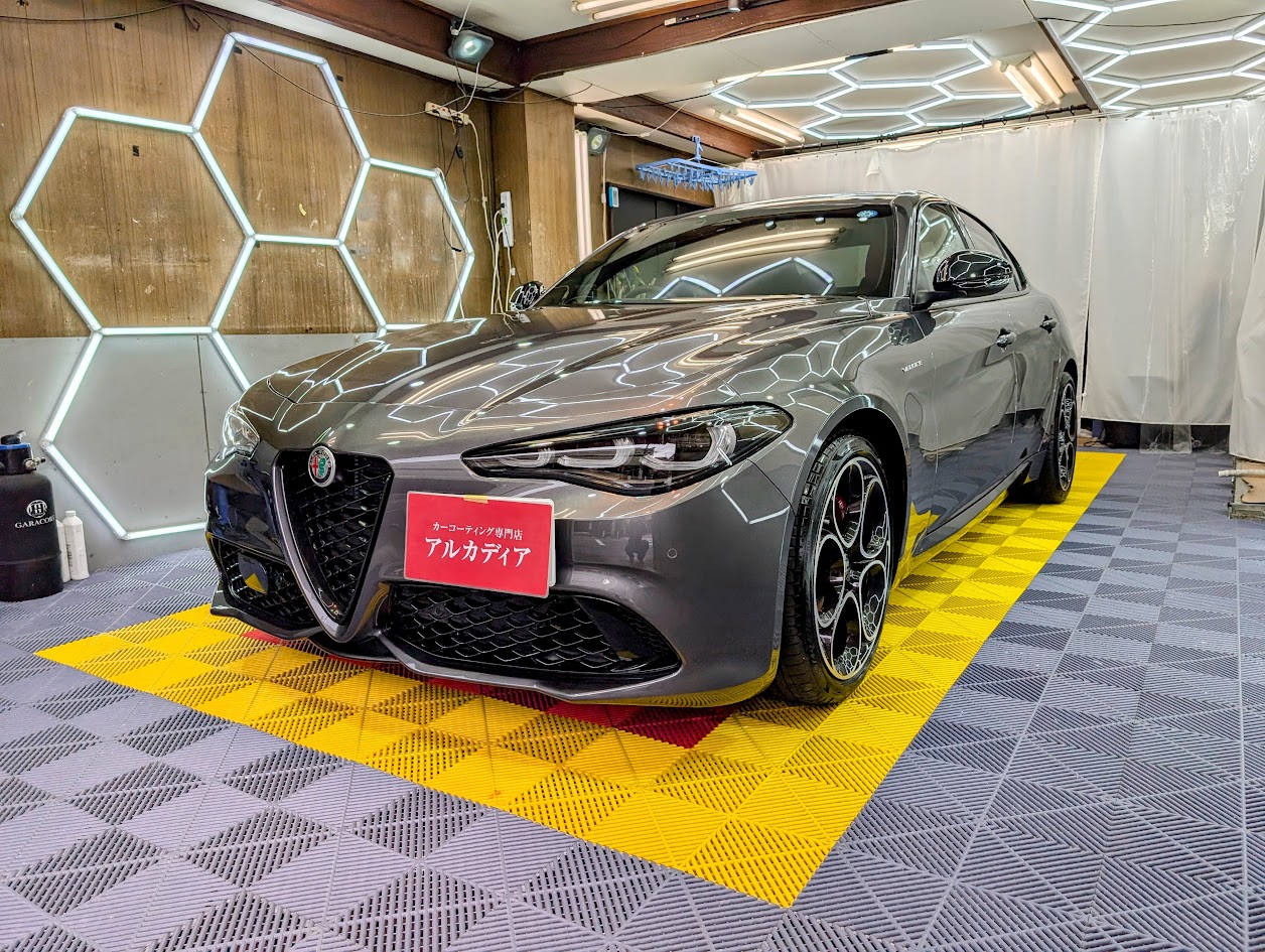 アルファロメオ・ジュリア(新車コース)　ハイモースコート・ヴェリス、ホイールコート　東京都板橋区からお越しいただきました