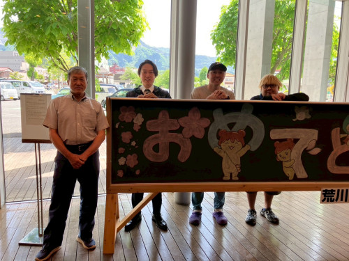 LINE_ALBUM_令和7年5月　市役所搬入_250509_6.jpg