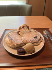 ほうじ茶スフレパンケーキ