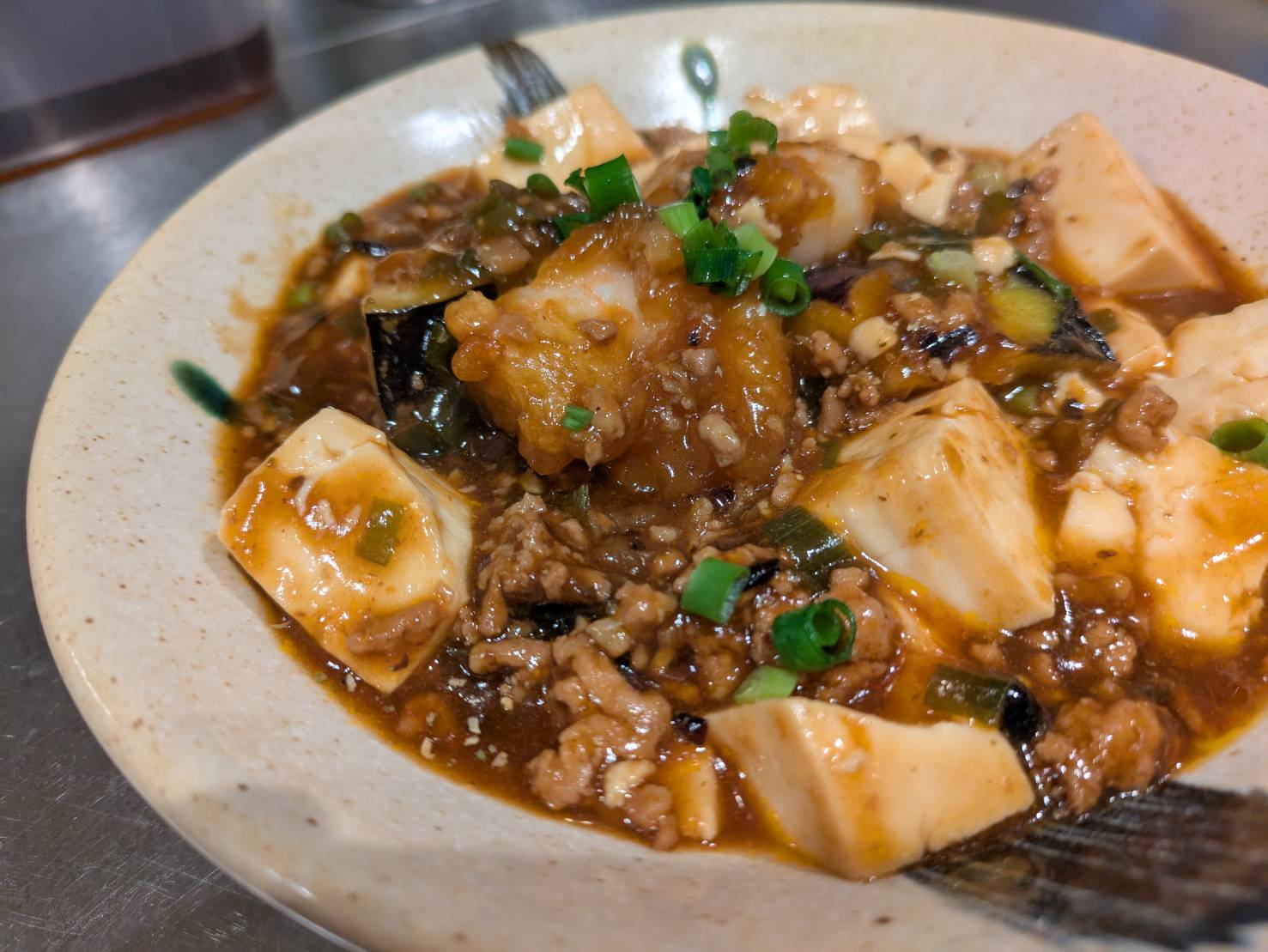 海老、茄子入りピリ辛マーボー豆腐