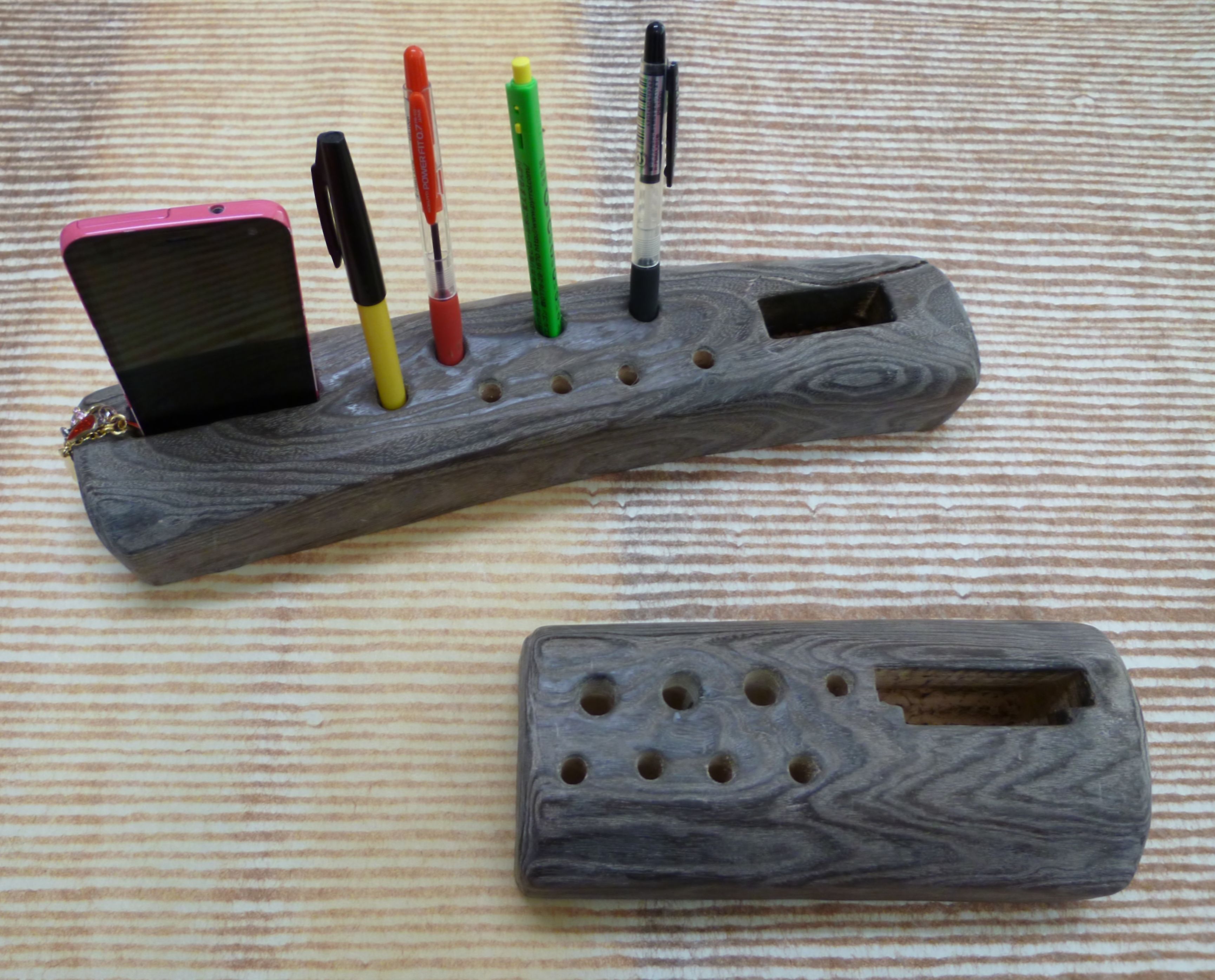 日本体育大学 ペン立て スマホ立て